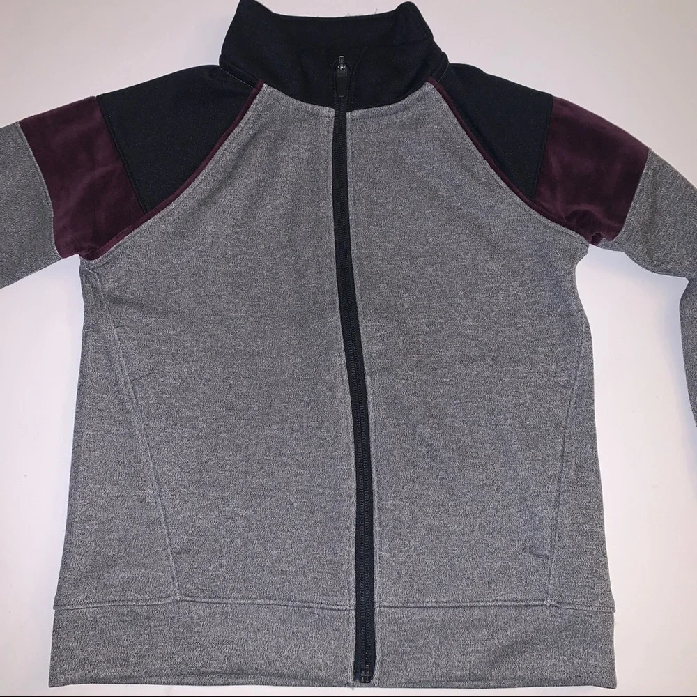 Old Navy Boy’s Zip Up Track Jacket Size: XS‎ NWOT